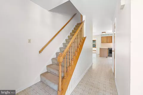 Entry Way - 6 E Mill Station Dr, Newark, DE 19711 photo 1 of 5