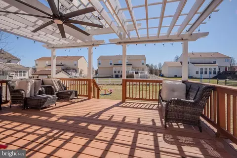 Exterior - 216 Alloway Pl, Townsend, DE 19734 photo 5 of 9