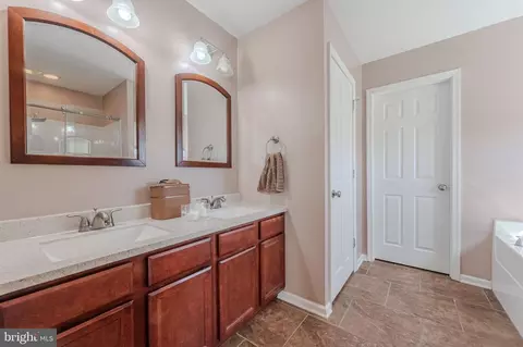 Entry Way - 216 Alloway Pl, Townsend, DE 19734 photo 5 of 7