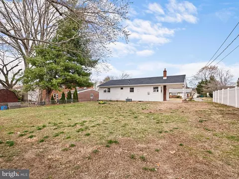 Exterior - 211 Catalina Dr, Newark, DE 19711 photo 4 of 4