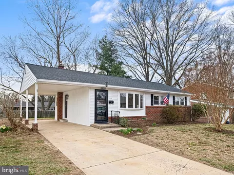 Exterior - 211 Catalina Dr, Newark, DE 19711 photo 1 of 4