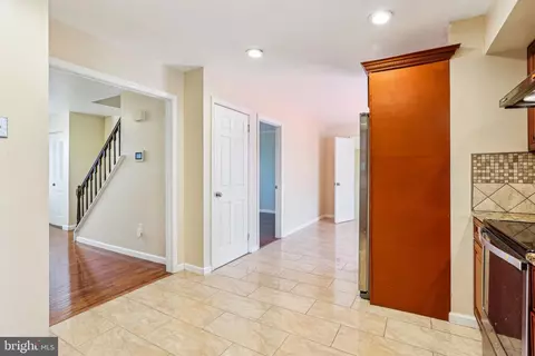 Entry Way - 52 Broadleaf Dr, Newark, DE 19702 photo 1 of 8