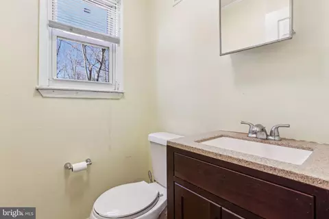Entry Way - 52 Broadleaf Dr, Newark, DE 19702 photo 8 of 8