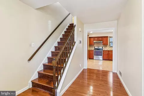 Entry Way - 52 Broadleaf Dr, Newark, DE 19702 photo 2 of 8