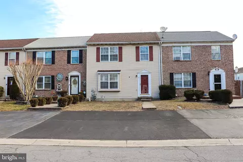 15 Sequoia Ct, Bear, DE 19701
