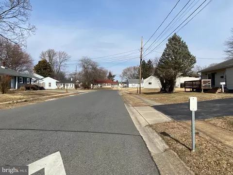 View/Area - 82 W Stephen Dr, Newark, DE 19713 photo 1 of 1