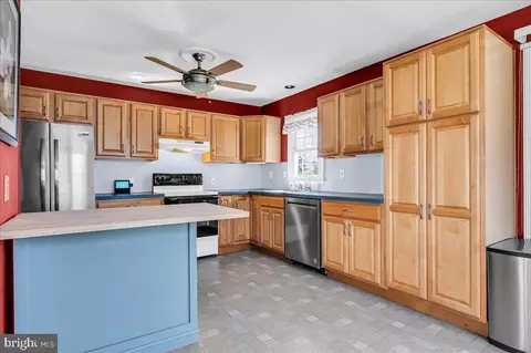 Kitchen - 20 Ruby Dr, Claymont, DE 19703 photo 4 of 4