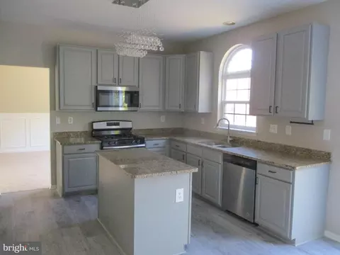 Kitchen - 6 Whirlaway Dr, Bear, DE 19701 photo 1 of 1