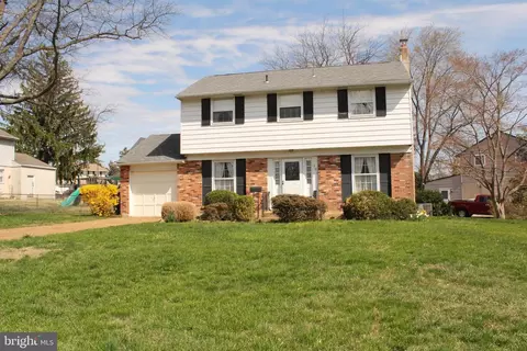 701 Peachtree Rd, Claymont, DE 19703