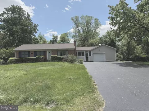 412 Suffolk Dr, Bear, DE 19701