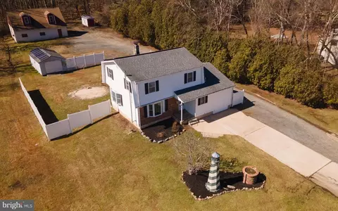1831 Dixie Line Rd, Newark, DE 19702