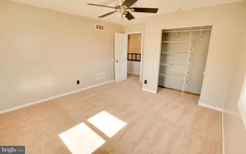 Entry Way - 1831 Dixie Line Rd, Newark, DE 19702 photo 11 of 15