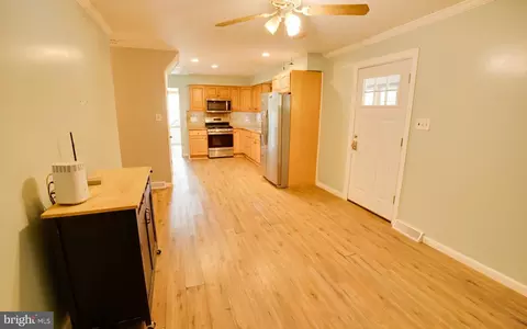 Entry Way - 1831 Dixie Line Rd, Newark, DE 19702 photo 1 of 15