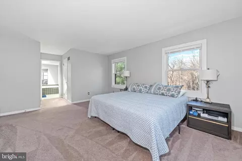 Bedroom - 27 Donegal Ct, Newark, DE 19711 photo 1 of 3