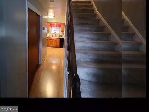 Entry Way - 233 Landau Way, Bear, DE 19701 photo 2 of 11