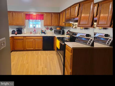 Kitchen - 233 Landau Way, Bear, DE 19701 photo 3 of 3