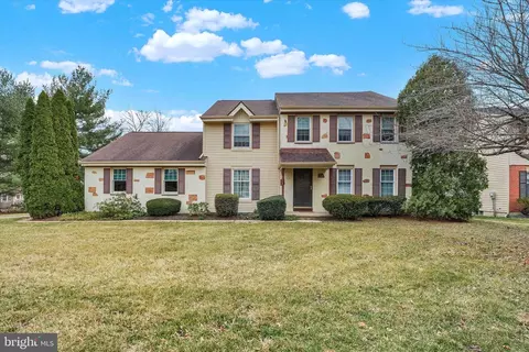 3 Brooklet Dr, Wilmington, DE 19810