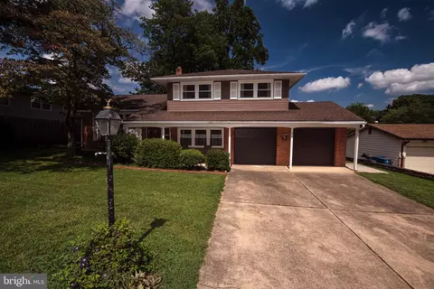 230 Aronimink Dr, Newark, DE 19711