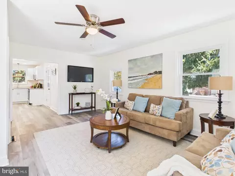 Living - 4979 Ogletown Stanton Rd, Newark, DE 19713 photo 1 of 2