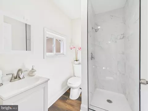 Bath - 4979 Ogletown Stanton Rd, Newark, DE 19713 photo 1 of 2