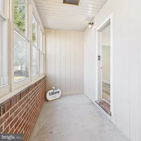 Exterior - 4979 Ogletown Stanton Rd, Newark, DE 19713 photo 4 of 4