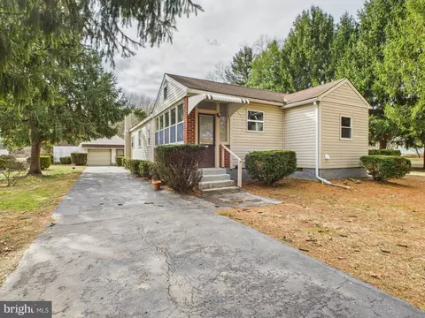 4979 Ogletown Stanton Rd, Newark, DE 19713