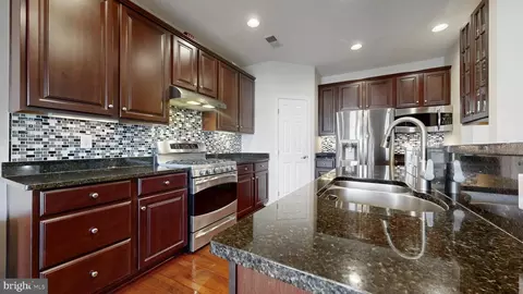 Kitchen - 546 Stonehaven Dr, Townsend, DE 19734 photo 2 of 3