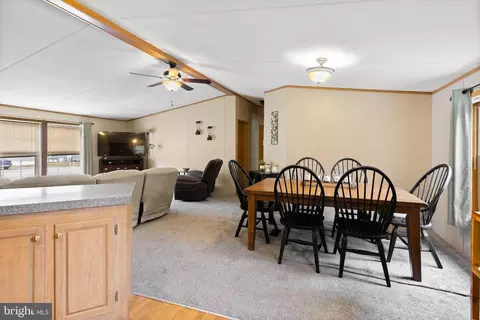 98 N Dragon Dr #122, Bear, DE 19701 photo 10