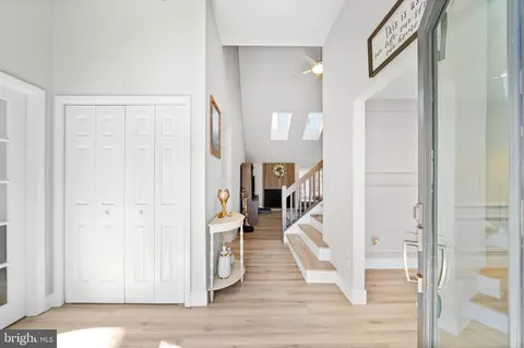 Entry Way - 20 Forest Ridge Rd, Newark, DE 19711 photo 2 of 5