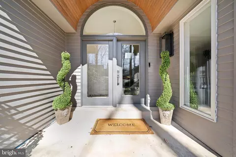 Entry Way - 20 Forest Ridge Rd, Newark, DE 19711 photo 1 of 5