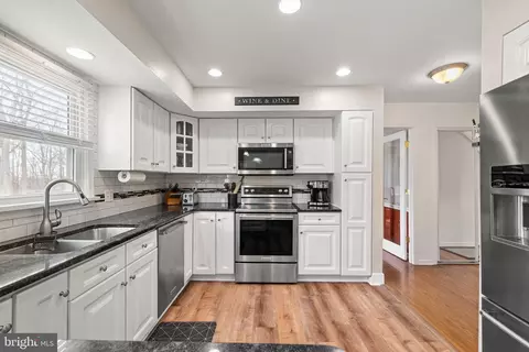 Kitchen - 1003 White Birch Dr, Newark, DE 19713 photo 1 of 2