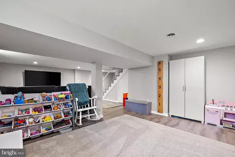 Entry Way - 1003 White Birch Dr, Newark, DE 19713 photo 6 of 6