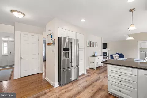 Entry Way - 1003 White Birch Dr, Newark, DE 19713 photo 1 of 6