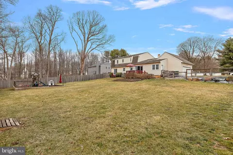 Exterior - 1003 White Birch Dr, Newark, DE 19713 photo 6 of 7