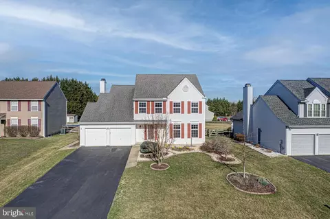 21 Oakview Dr, Newark, DE 19702