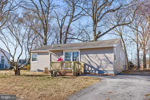125 Saint John Dr, Wilmington, DE 19808