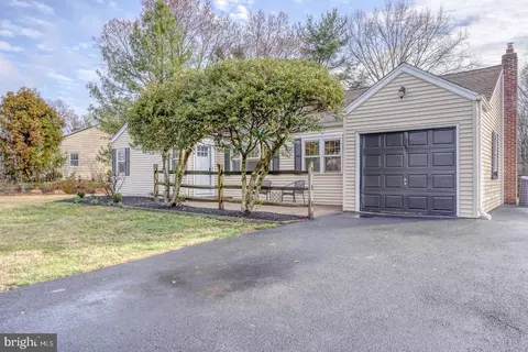108 Hoiland Dr, Wilmington, DE 19803