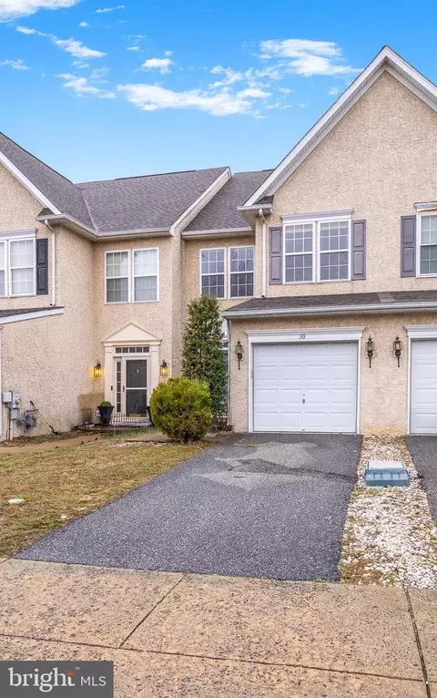 50 W Sarazen Dr, Middletown, DE 19709