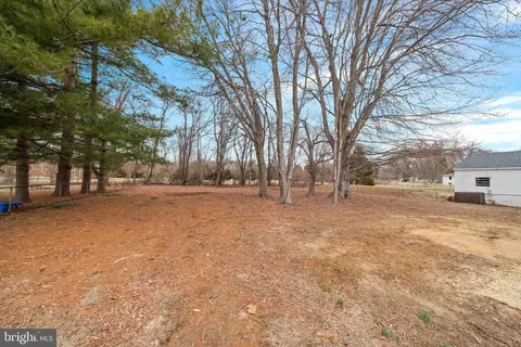 Exterior - 223 Edgewood Dr, Bear, DE 19701 photo 5 of 6