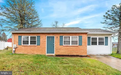 20 Burns Way, Newark, DE 19702