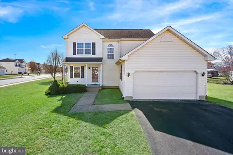 448 W Harvest Ln, Middletown, DE 19709
