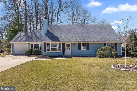 8 Ross Rd, Wilmington, DE 19810