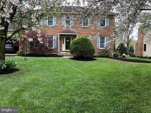 519 Langwater Dr, Newark, DE 19711