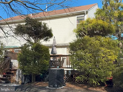 Exterior - 22 Chilmark Ct, Bear, DE 19701 photo 3 of 7