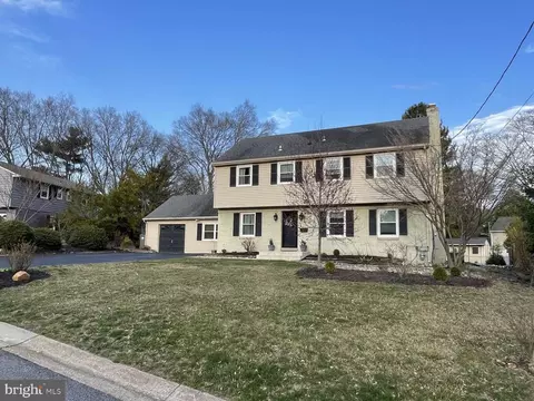 102 Danforth Pl, Wilmington, DE 19810 photo 2