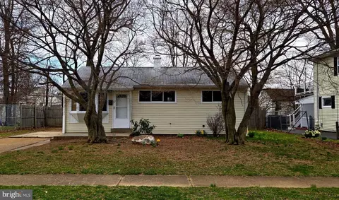 41 Roxeter Rd, New Castle, DE 19720