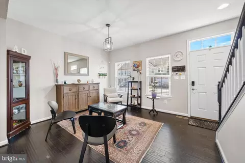 Entry Way - 103 E General Grey Ct, Newark, DE 19702 photo 2 of 14
