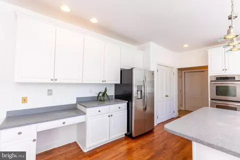 Kitchen - 42 Springbrook Ln, Newark, DE 19711 photo 4 of 5