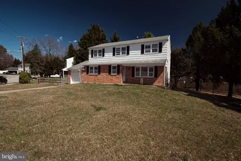 30 Timberline Dr, Newark, DE 19711 photo 2