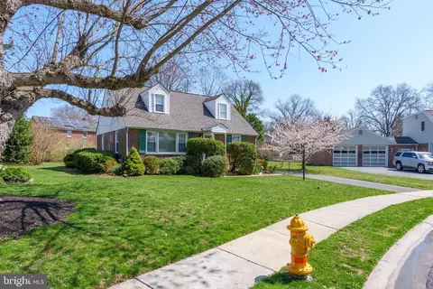 121 Devonshire Rd, Wilmington, DE 19803